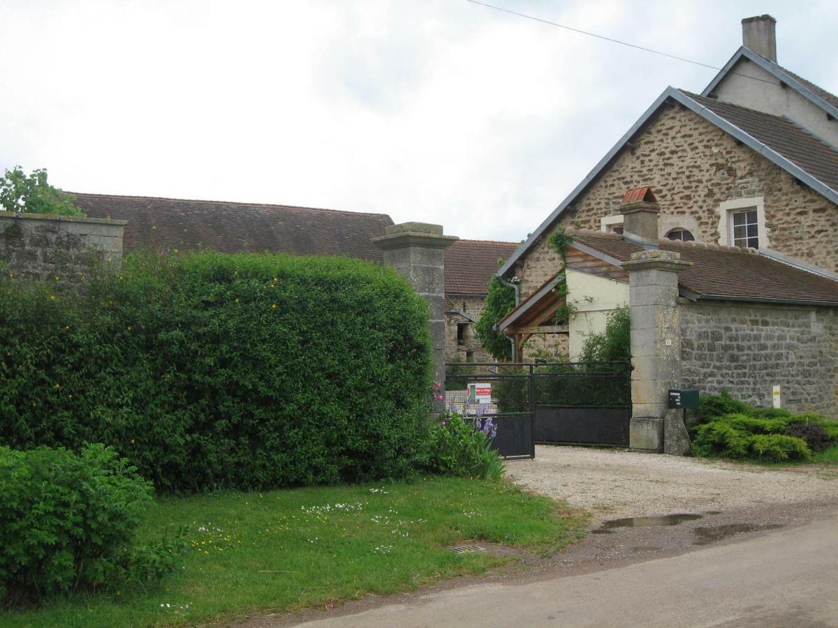 Gite Le Village Normier Exterior foto